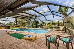 Family-friendly salt water electric-heated pool home with Gulf access - Villa Mahana